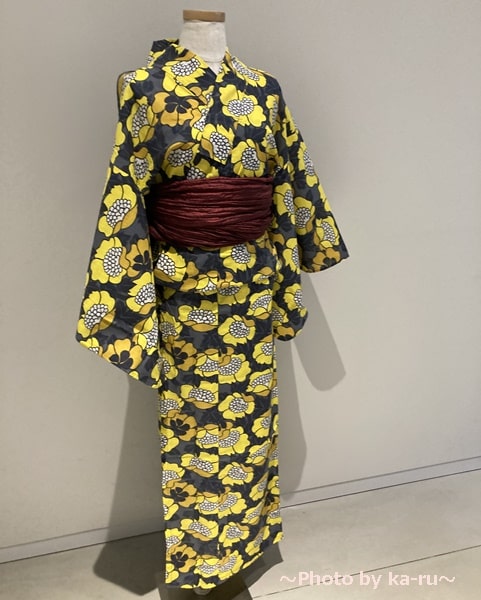フェリシモ「フィンレイソン浴衣」大きなお花のデザイン